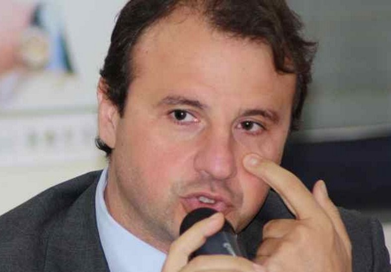 allucci-giovanni_agrorinasce_01